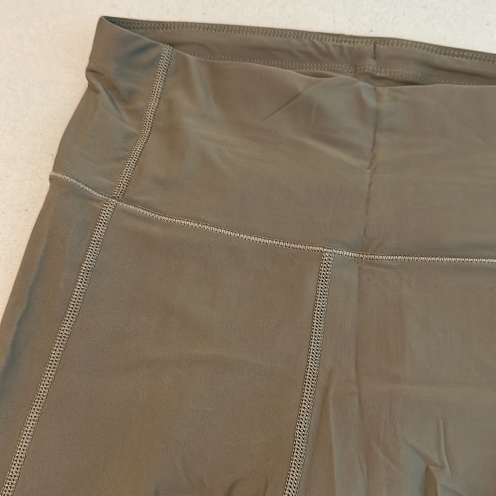 sweaty Betty legging - Picture 2 of 4